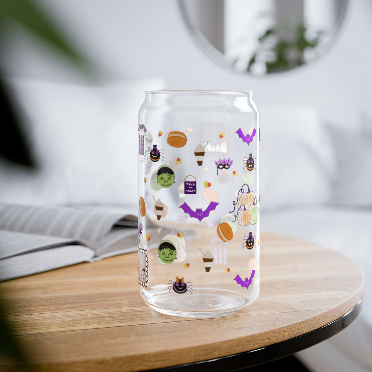 Halloween themed glass sippingcan